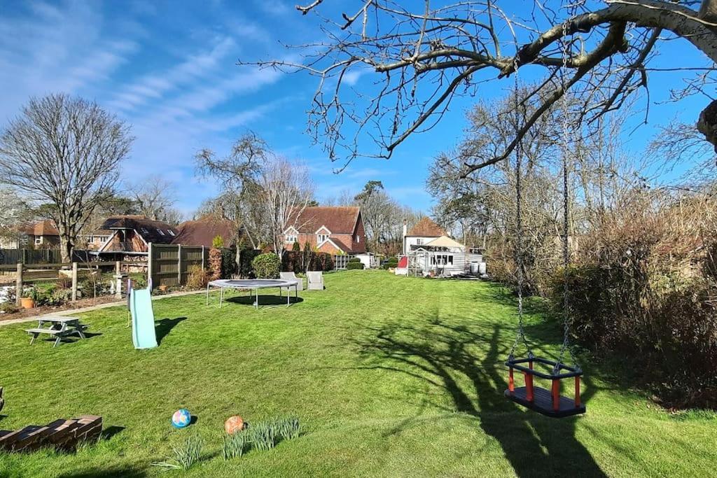 Sycamore Lodge Kent With Ev Zappi Type 2, Swimming Pool For A Fee Sellindge Eksteriør bilde